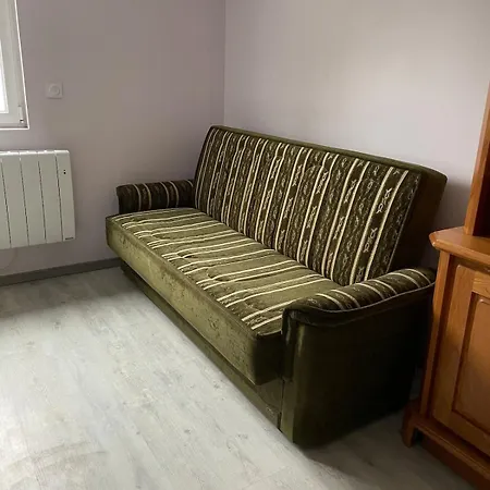 Ferienhaus Maison A La Campagne Combon